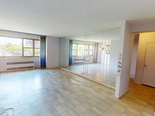 2935 W 5th St APT 3B, Brooklyn, NY 11224
