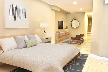 Sold by Avenue Sotheby's International Realty