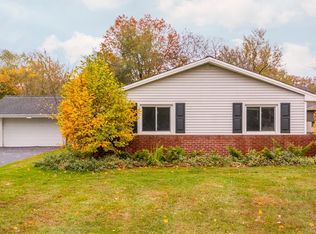 511 Sherwood Dr, Bay Village, OH