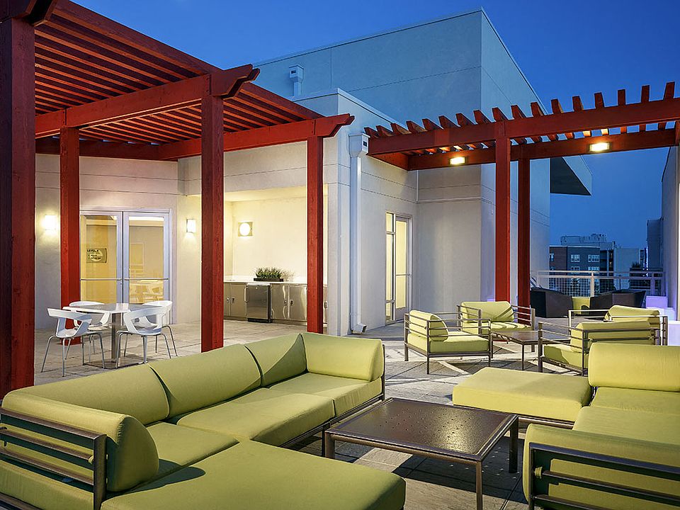 Terrace Level Sky Lounge