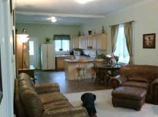 83 Whalom Rd, Lunenburg, MA 01462