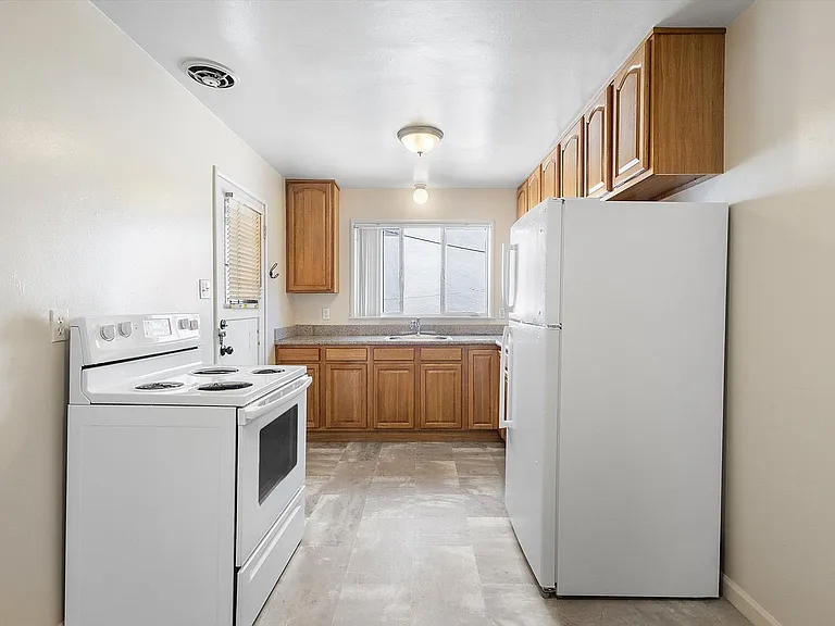643 Beacon St #2 - 1 bedroom | 1 bath — Photo 19