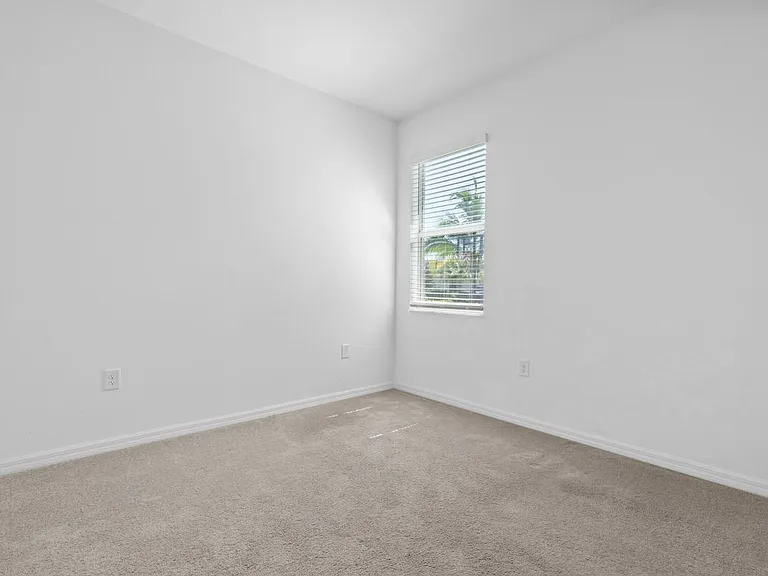 4288 Lemongrass Dr — Photo 12