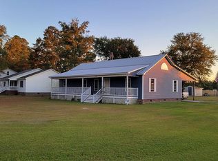 100 Pinetree Dr, Washington, NC 27889