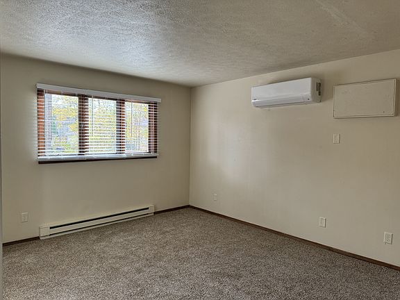 5th image of 4728 Trevor Cir #1
