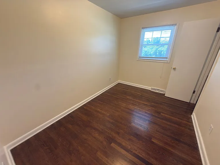 975 Depot St NE — Photo 14