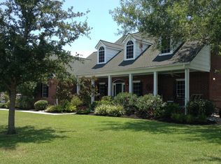 4290 Skylane Rd, Beach City, TX 77523