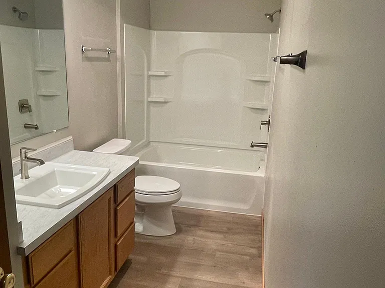 499 Quinlan Ct — Photo 12