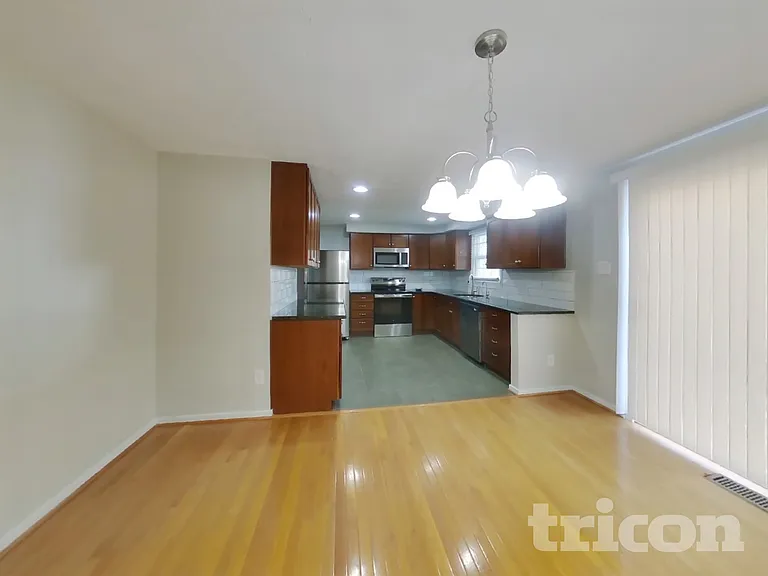 2241 Old Bailey Ct — Photo 6