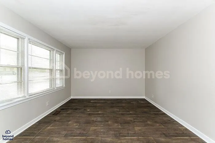 Building Photo - 5713 Avenue P