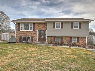 428 Timber Oak Dr, Bristol, VA 24201