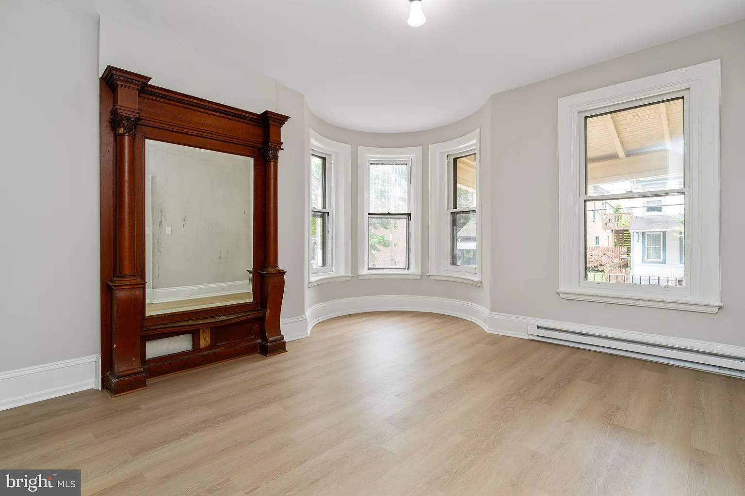 243 Chestnut St photo 1
