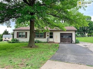 757 N Water St, Olathe, KS 66061