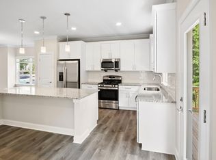 8123 Dumphries Dr, Huntersville, NC 28078