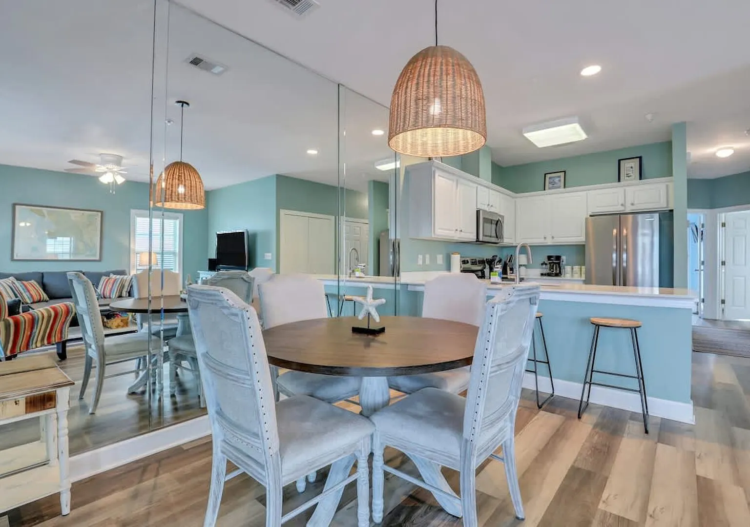 Central Tybee Condo - Walk to Beach & Dining — Photo 2