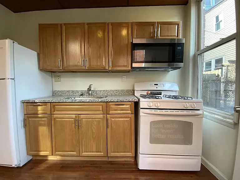 214 W North Ave #2 — Photo 2