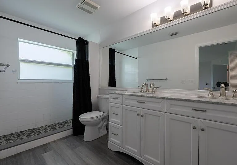 10651 Buttonwood Lake Dr — Photo 12