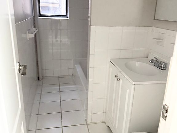 5th image of 5301-04 Palisade Ave #31