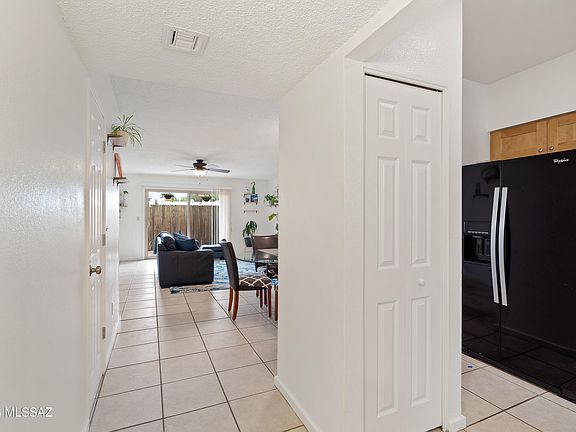 4th image of 782 S Pantano Rd