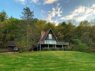 1109 Lundy Bridge Rd, Decorah, IA 52101