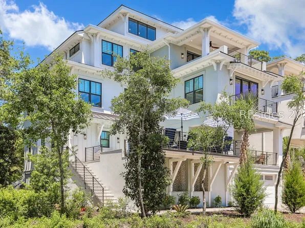 13 Bradley Cir, Hilton Head Island, SC 29928