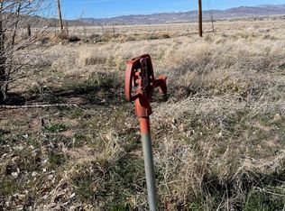 17 Overland Ln, Yerington, NV 89447