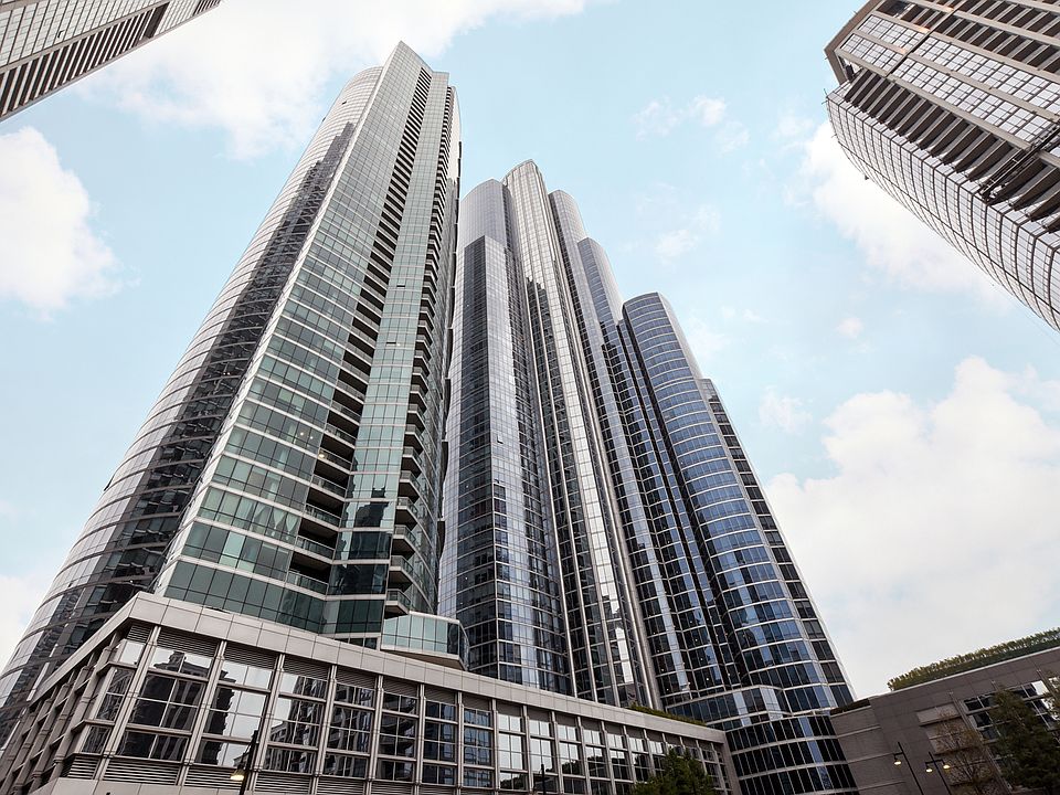 1st image of 1201 S Prairie Ave APT 3904
