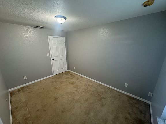 2nd image of 312 Greenwich Ct
