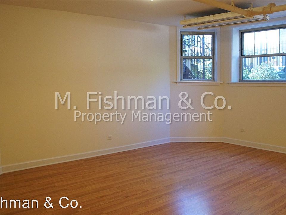 1st image of 2455 N Spaulding Ave #5003789