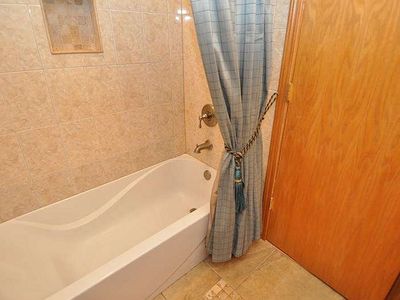 809 Mulberry Ln, Waukesha, WI, 53189