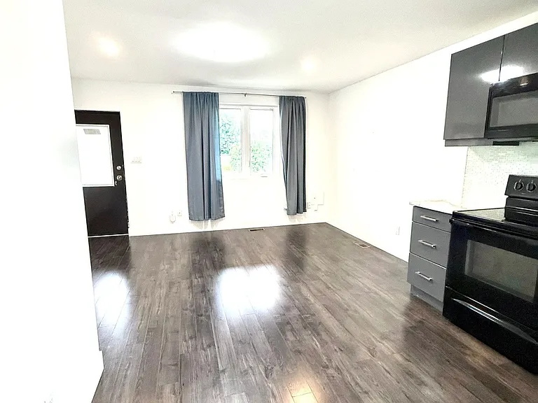 427 Vaughan Rd #1 — Photo 5