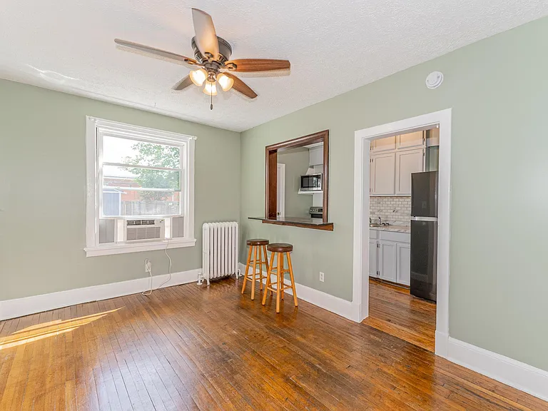 3028 W Leigh St — Photo 8