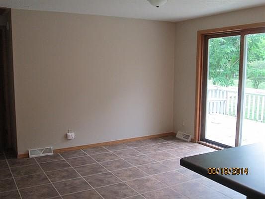 2nd image of 719 1/2 3rd St NW