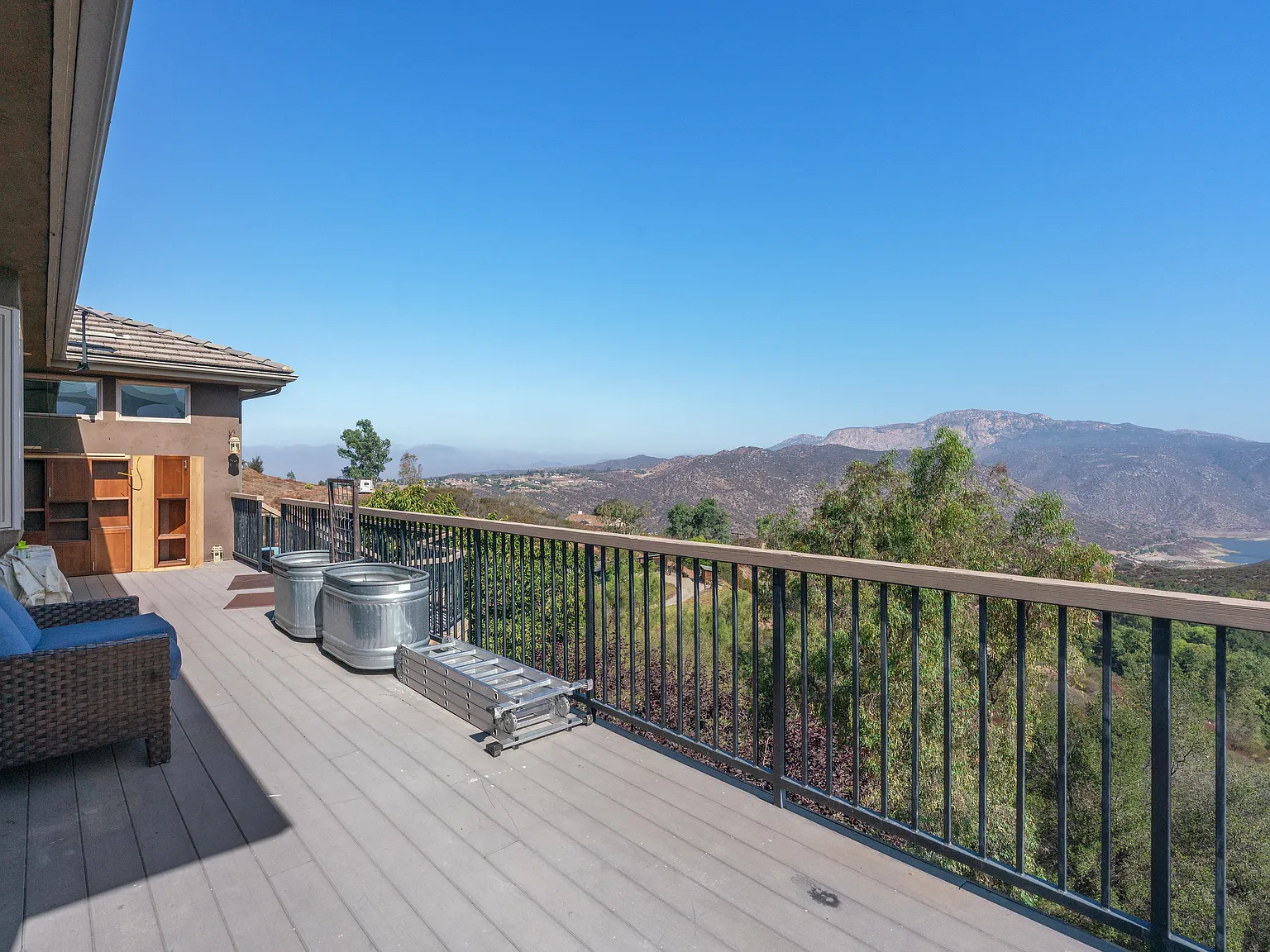 3 bed, 2000 sqft, $5,450 — Photo 4