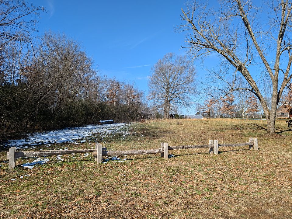2nd image of 12300 Davis Rd