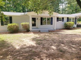 140 Charissa Dr, Stoneville, NC 27048
