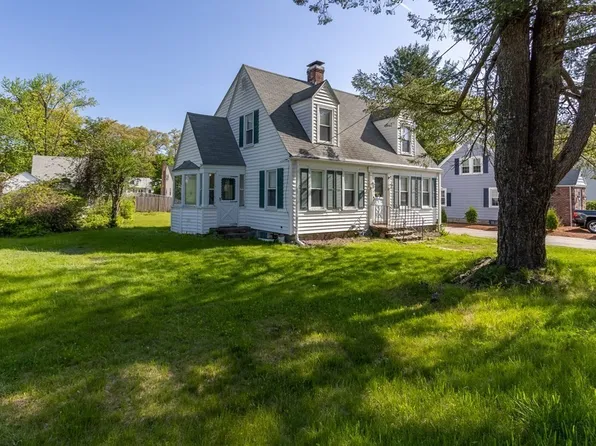 407 June St, Worcester, MA 01602