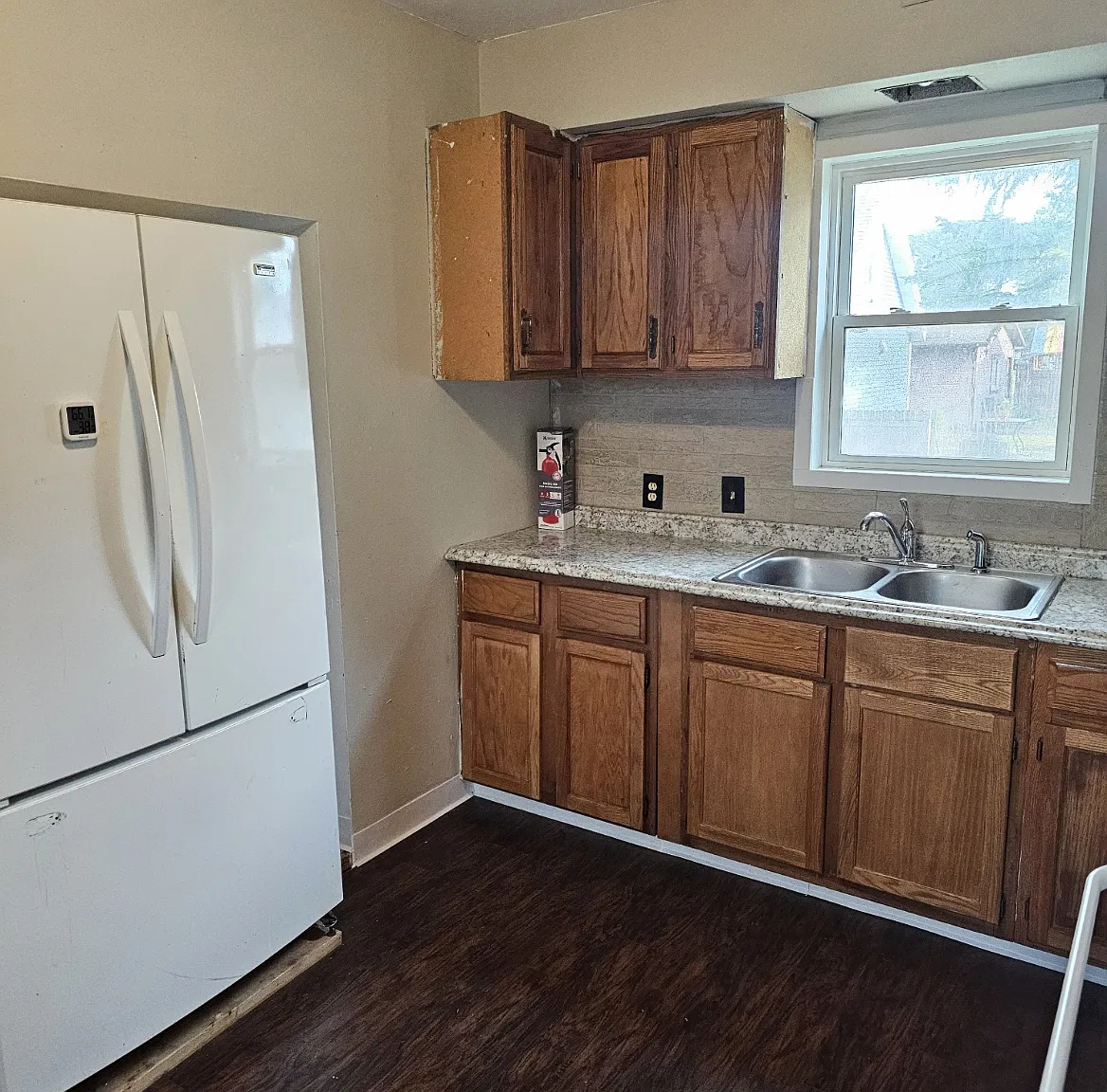 504 Western Avenue - 1 — Photo 3