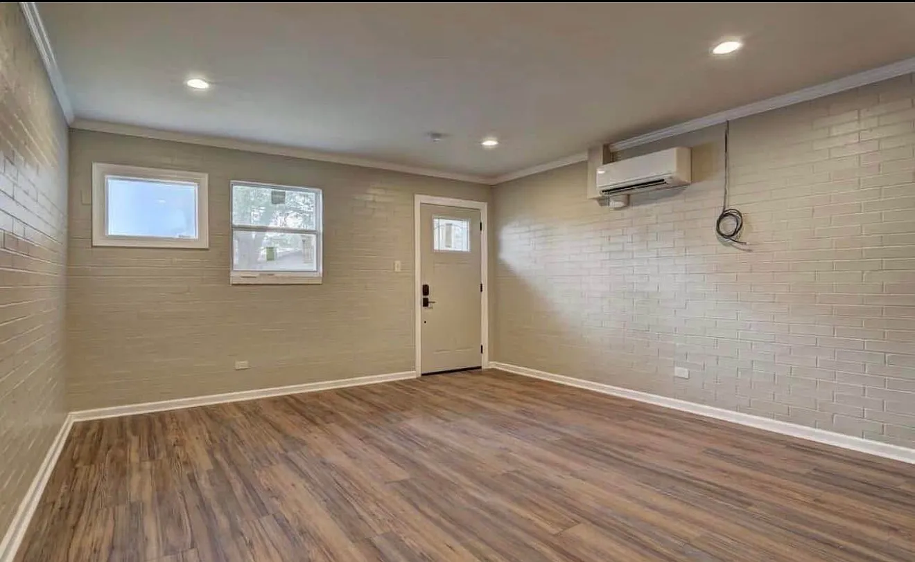 Studio, $720 — Photo 1
