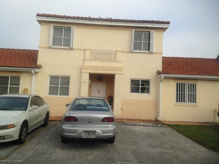 1st image of 410 NW 114th Ave Unit 102