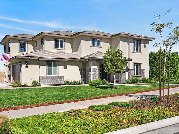 2nd image of 1055 Vista Ct