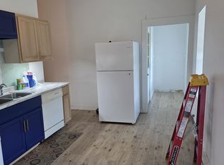 682 Riverside Dr #2, North Grosvenordale, CT 06255