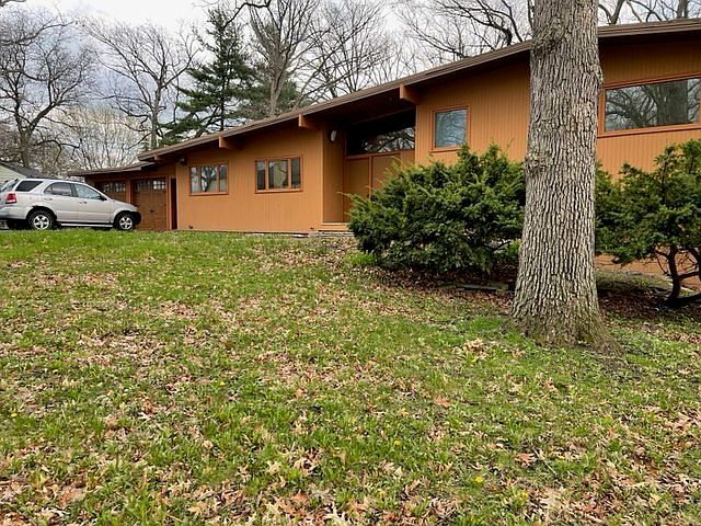 1st image of 10021 W 146th St