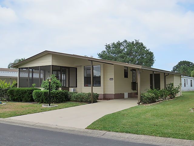 1st image of 2213 Parkland Dr