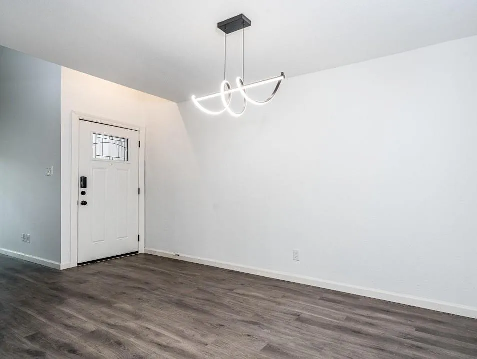 2 bed, 2.0 bath, 1068 sqft, $1,500 — Photo 2
