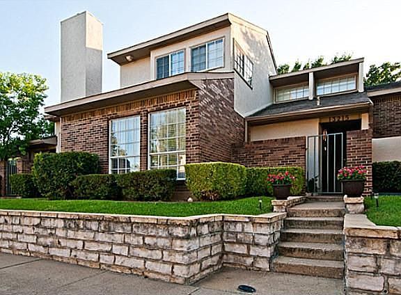 3rd image of 13215 Woodbend Ln