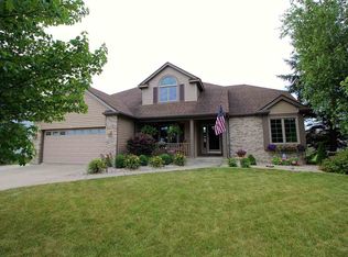 1405 S Dewey St, Auburn, IN 46706