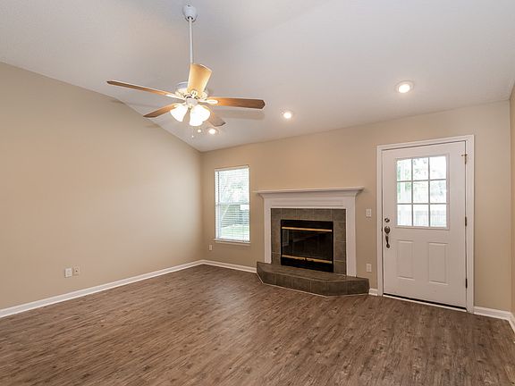 5th image of 3255 Sexton Dr