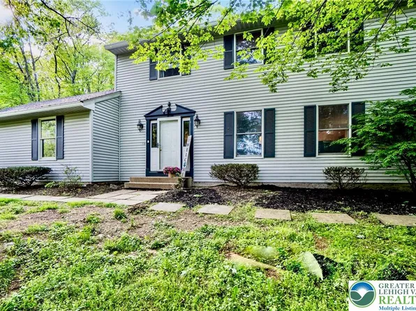 939 Mountain Ave, Pen Argyl, PA 18072