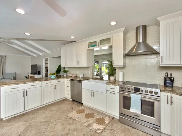 1614 Forest Lakes Blvd, Naples, FL 34105